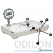 Fluke P5513-20M — пневматический насос для сравнительных испытаний 20 МПа фото 1